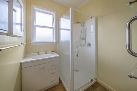 Photo of property in 47 Burns Street, Hawera, 4610