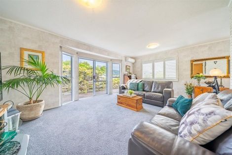 Photo of property in 89 Field Street, Silverstream, Upper Hutt, 5019