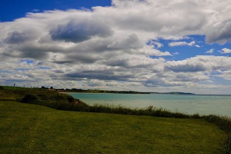 Photo of property in 964 Waianakarua Road, Herbert, 9495