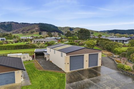 Photo of property in 53 Pohutukawa Drive, Levin, 5571