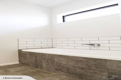 Photo of property in 16 Stace Hopper Drive, One Tree Point, 0118