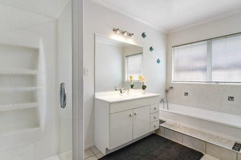 Photo of property in 687 Gloucester Road, Papamoa Beach, Papamoa, 3118