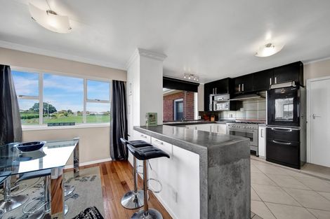 Photo of property in 1 Tiromoana Crescent, Bell Block, New Plymouth, 4312