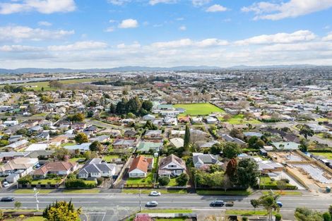 Photo of property in 52 Forest Lake Road, Forest Lake, Hamilton, 3200