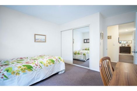 Photo of property in 4 The Oval, Hillmorton, Christchurch, 8024