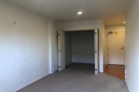 Photo of property in 5c/30 Westward Ho, Glen Eden, Auckland, 0602