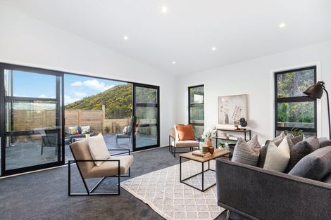 Photo of property in 11 Paul Adams Way, Aotea, Porirua, 5024