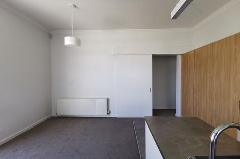 Photo of property in 76 Roxburgh Street, Mount Victoria, Wellington, 6011