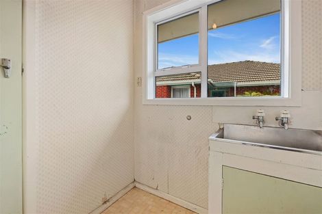 Photo of property in 5 Lochee Road, Upper Riccarton, Christchurch, 8041