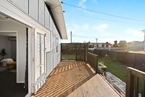 Photo of property in 2 Mabian Crescent, Deanwell, Hamilton, 3206