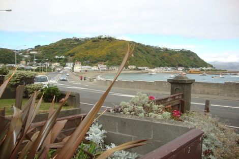 Photo of property in 2/201 Derwent Street, Island Bay, Wellington, 6023