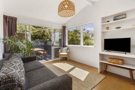 Photo of property in 58 Homewood Crescent, Karori, Wellington, 6012