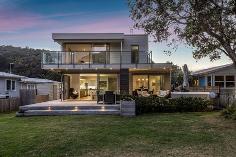 Photo of property in 28 The Strand, Waiwera, Orewa, 0994