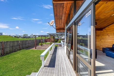 Photo of property in 10a Alpha Avenue, Coastlands, Whakatane, 3120