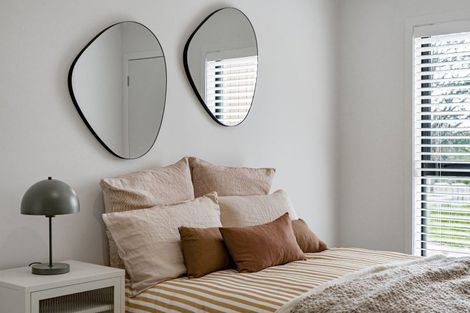 Photo of property in 9 Golden Fall Road, Hobsonville, 0616