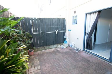 Photo of property in 9/17a Delta Avenue, New Lynn, Auckland, 0600