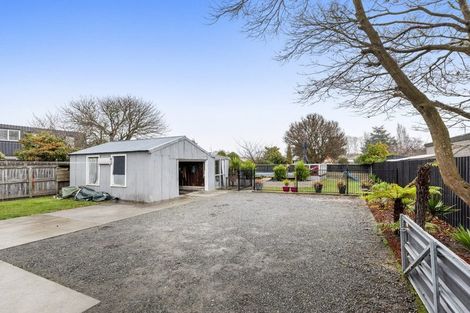 Photo of property in 409 Main Road North, Redwood, Christchurch, 8051