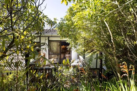 Photo of property in 5 Newgate Street, Picton, 7220