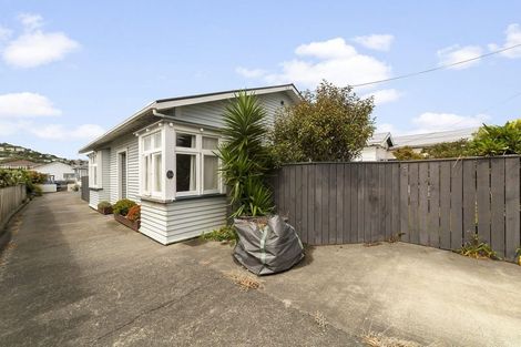 Photo of property in 34 Stone Street, Miramar, Wellington, 6022