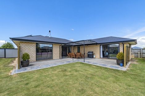 Photo of property in 13 Cressy Place, Darfield, 7510