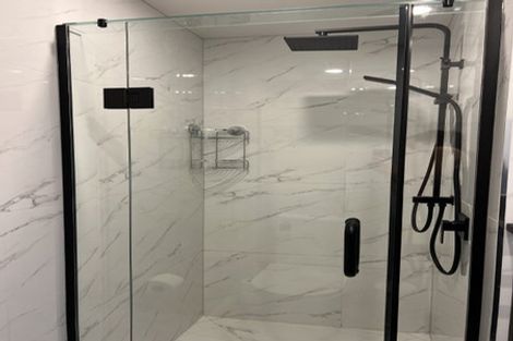 Photo of property in 5/72 Tiraumea Drive, Pakuranga, Auckland, 2010