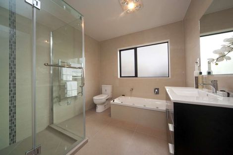 Photo of property in 44 Salisbury Road, Birkdale, Auckland, 0626