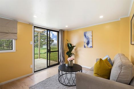 Photo of property in 166 Holmes Road, Waiuku, 2682