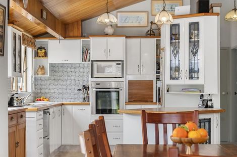 Photo of property in 41 Waitui Grove, Mount Maunganui, 3116