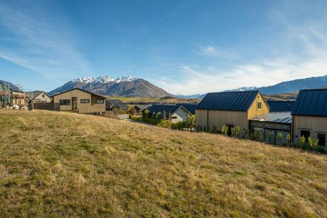 Photo of property in 48 Cunninghams Drive, Jacks Point, Queenstown, 9371