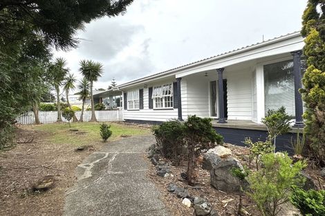 Photo of property in 365 Pakuranga Road, Pakuranga Heights, Auckland, 2010