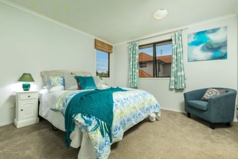 Photo of property in 10 Greenbough Lane, Greenhithe, Auckland, 0632