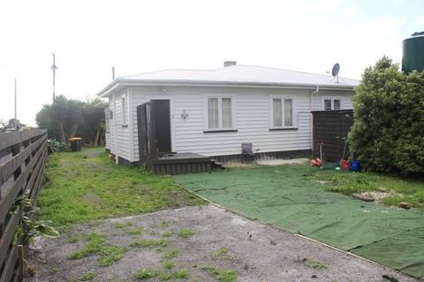 Photo of property in 10 Orchard East Road, Ngatea, 3503