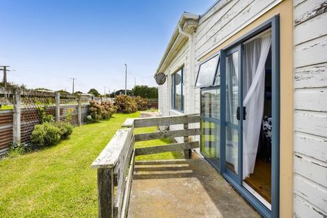 Photo of property in 11 Suffolk Street, Patea, 4520