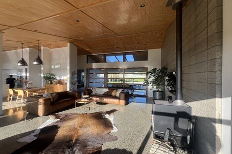 Photo of property in 141 Manakau Heights Drive, Manakau, Levin, 5573