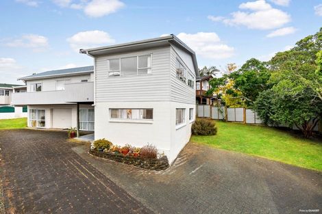 Photo of property in 142 Mokoia Road, Chatswood, Auckland, 0626