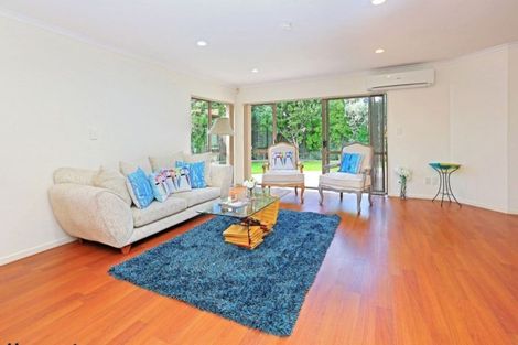 Photo of property in 4 Cambrian Crescent, Flat Bush, Auckland, 2016