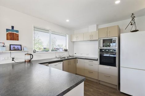 Photo of property in 16 Chamberlain Lane, Rangiora, 7400