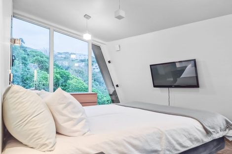 Photo of property in 64a Orangi Kaupapa Road, Northland, Wellington, 6012