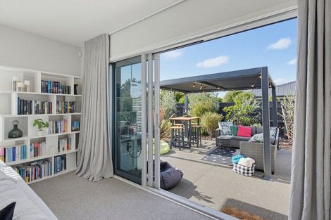 Photo of property in 18 Petrel Close, Paraparaumu Beach, Paraparaumu, 5032