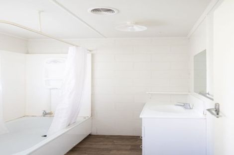 Photo of property in 8 Anzac Parade, Hamilton Central, Hamilton, 3204