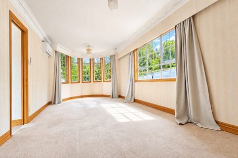 Photo of property in 21 Waipuia Place, Greenhithe, Auckland, 0632