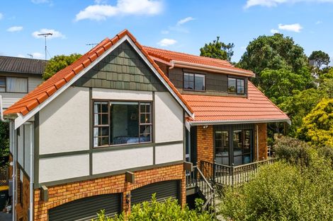 Photo of property in 25 Homewood Place, Chatswood, Auckland, 0626