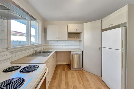 Photo of property in 2/79 Hills Road, Edgeware, Christchurch, 8013