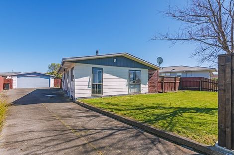 Photo of property in 28 Acacia Street, Kelvin Grove, Palmerston North, 4414