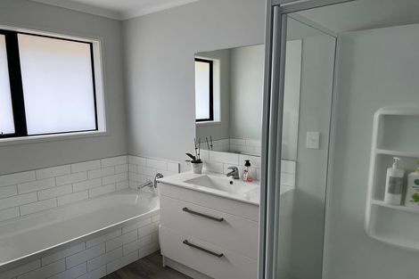 Photo of property in 12 Turnbridge Street, Pyes Pa, Tauranga, 3112