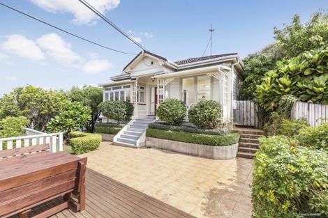 Photo of property in 8 Mertoun Terrace, Highbury, Wellington, 6012