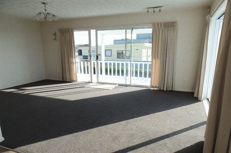 Photo of property in 696 Papamoa Beach Road, Papamoa Beach, Papamoa, 3118