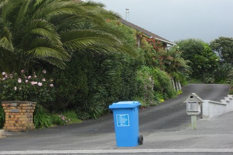 Photo of property in 26 Arden Place, Oakura, 4314