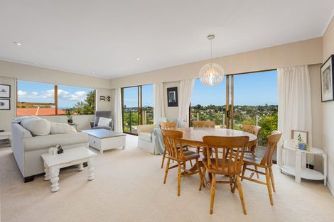 Photo of property in 23 King Richard Place, Browns Bay, Auckland, 0630