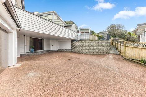 Photo of property in 9 San Marino Drive, Henderson, Auckland, 0612